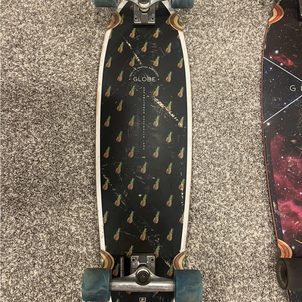 Globe Skateboard Cruisers Complete Chromantic  9.5" x 33" Limited Editions